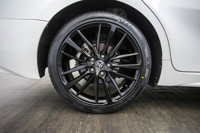 2021 Toyota Camry Hybrid XSE CVT - 22985212 - 40