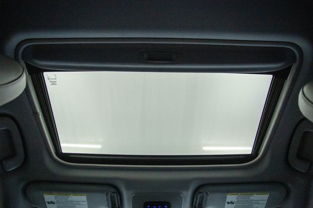 2021 Toyota Camry Hybrid XSE CVT - 22985212 - 51