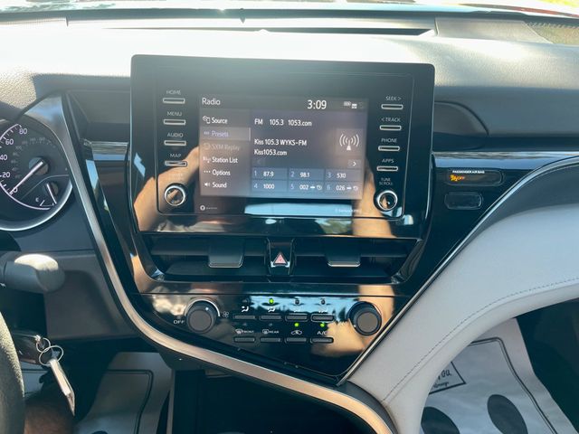 2021 Toyota Camry LE - 22935493 - 14