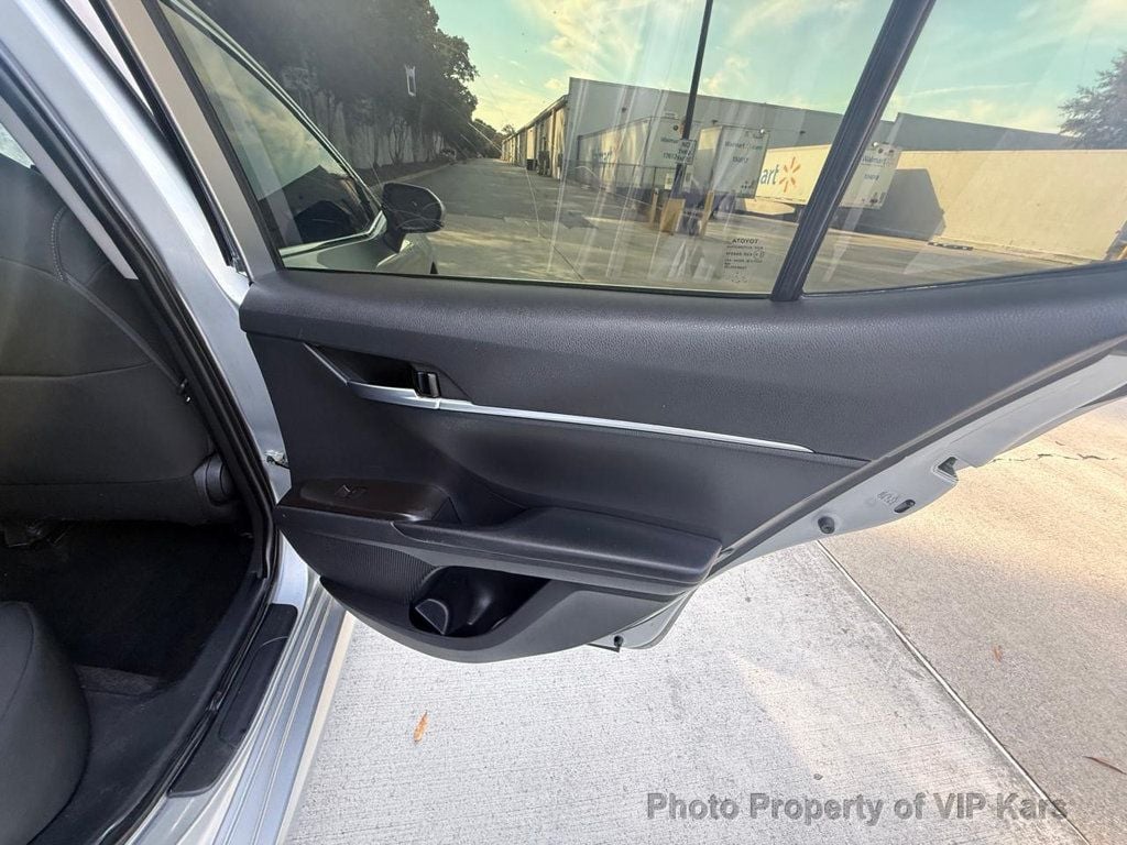 2021 Toyota Camry LE Automatic - 22933517 - 9