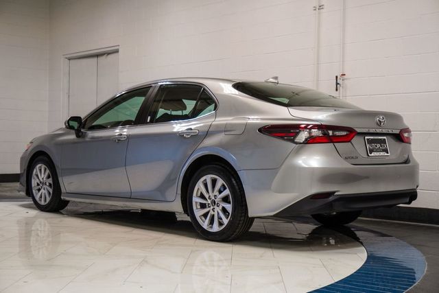 2021 Toyota Camry LE Automatic - 22988921 - 31