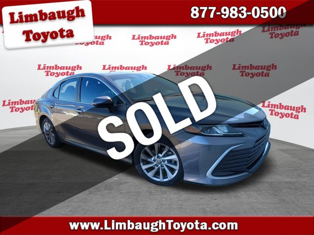 2021 Toyota Camry LE Automatic - 22958973 - 0