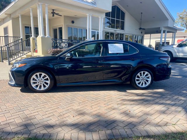 2021 Toyota Camry LE Automatic - 22935493 - 1