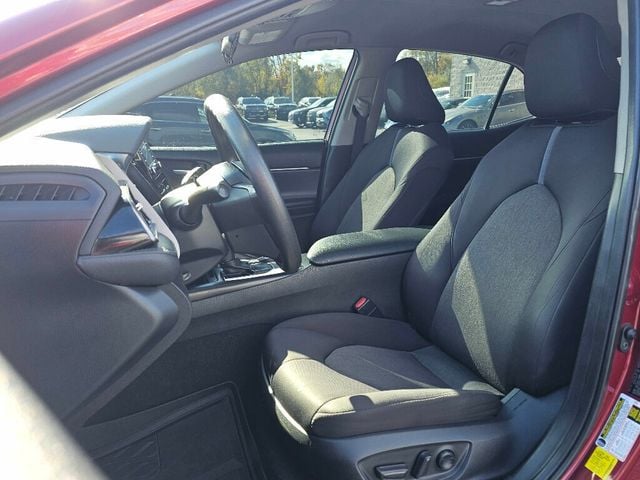 2021 Toyota Camry LE Automatic - 22932716 - 13
