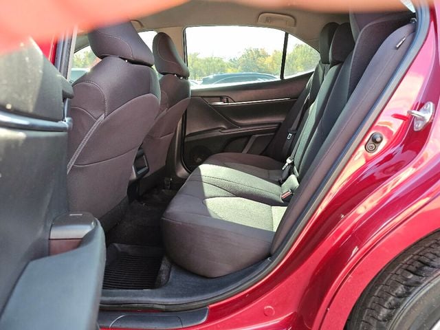 2021 Toyota Camry LE Automatic - 22932716 - 19