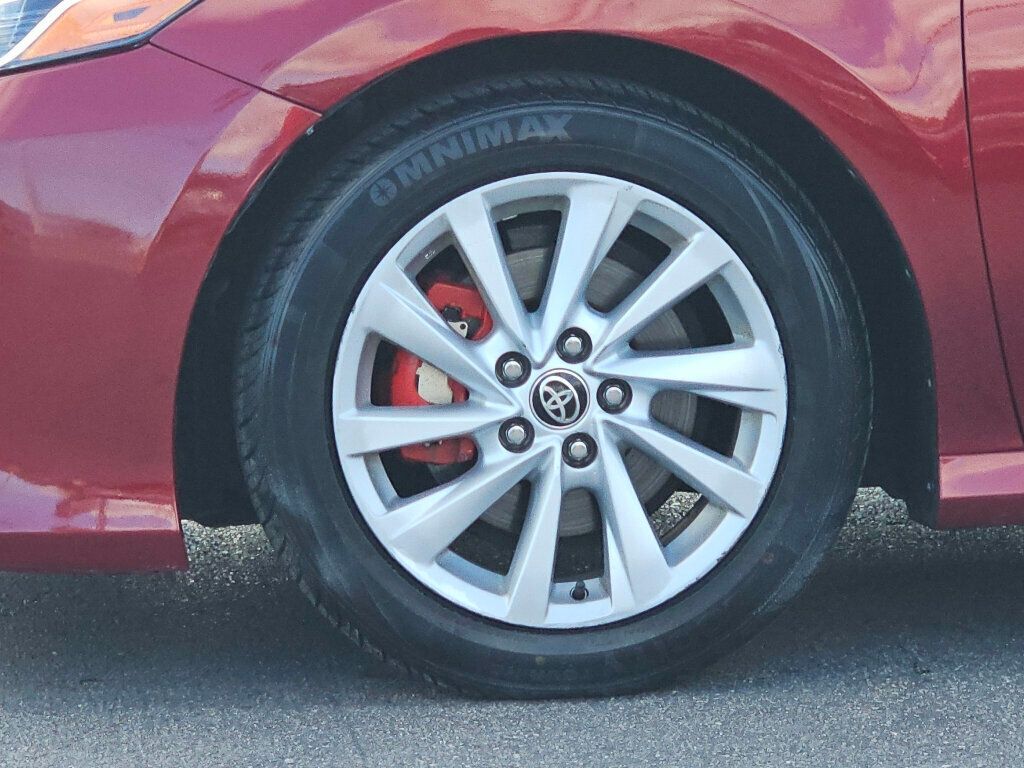 2021 Toyota Camry LE Automatic - 22932716 - 29