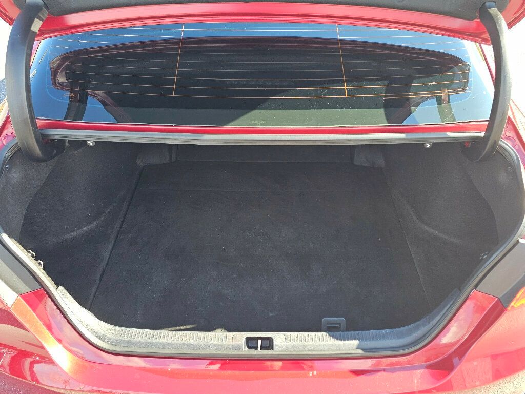 2021 Toyota Camry LE Automatic - 22932716 - 31