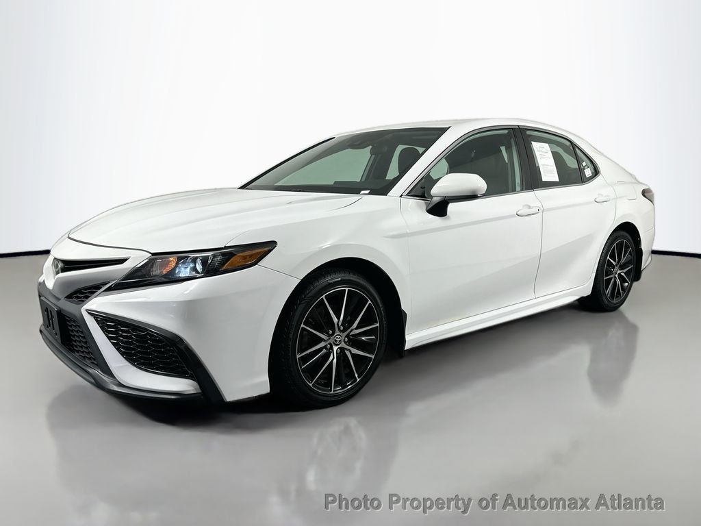 2021 Toyota Camry SE - 22554174 - 33