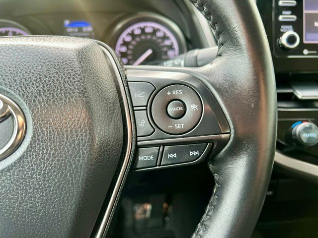 2021 Toyota Camry SE - 22956889 - 17