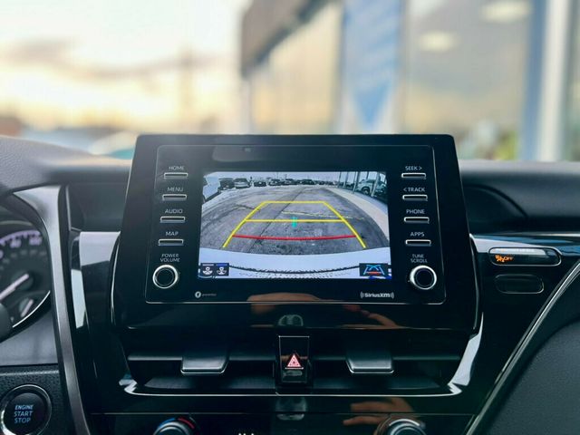 2021 Toyota Camry SE - 22956889 - 21