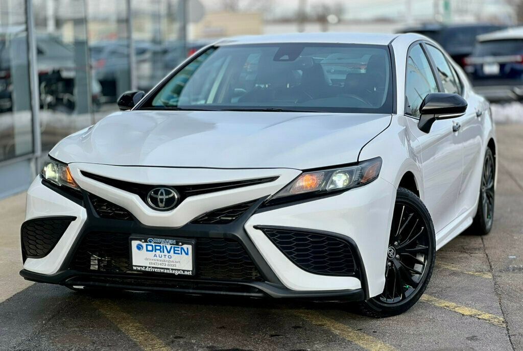 2021 Toyota Camry SE - 22956889 - 26