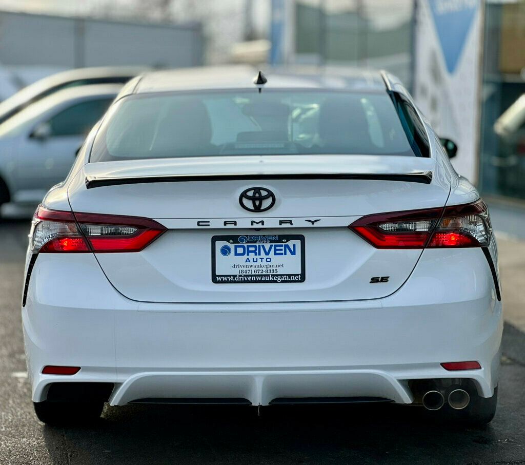 2021 Toyota Camry SE - 22956889 - 3