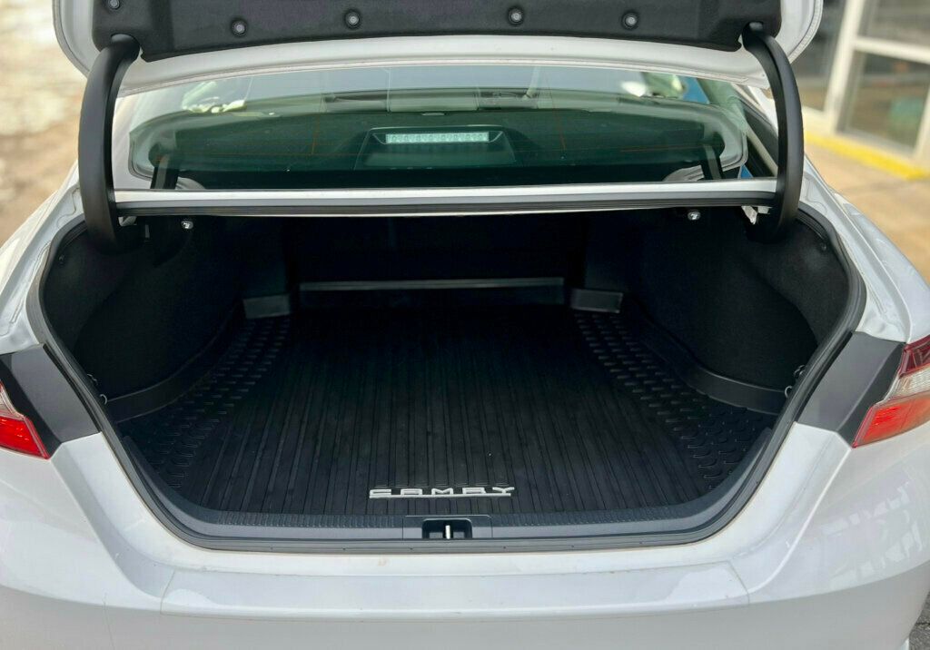 2021 Toyota Camry SE - 22956889 - 6