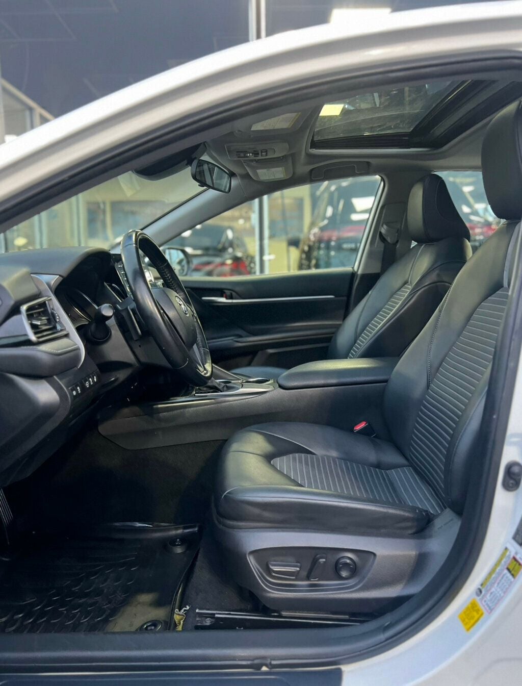 2021 Toyota Camry SE - 22979467 - 12