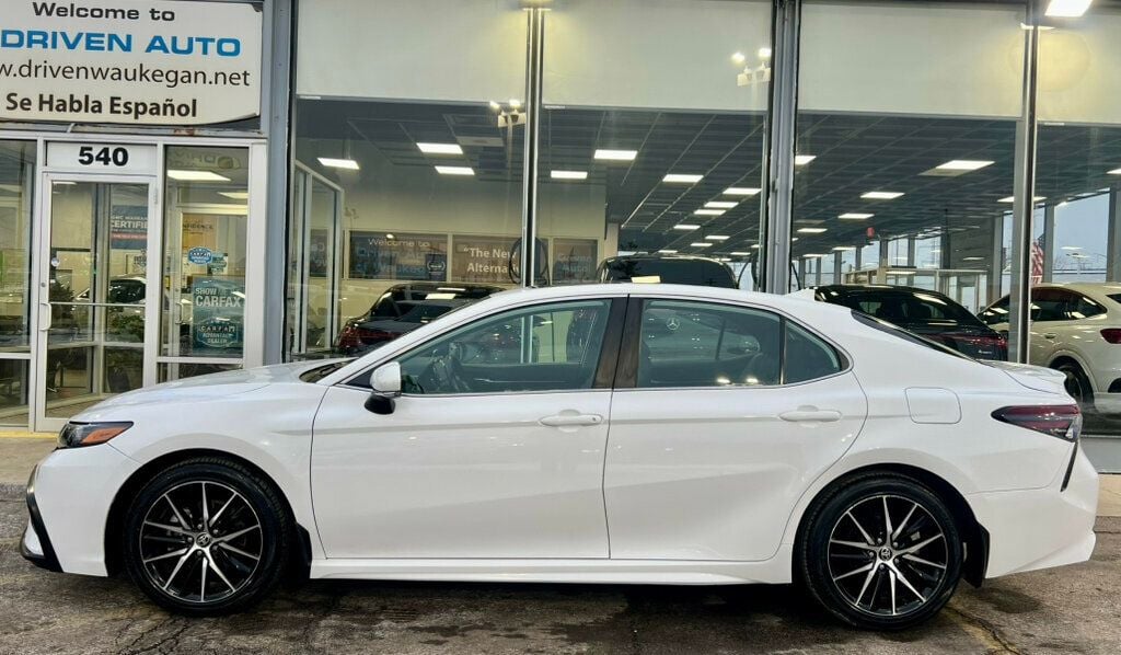 2021 Toyota Camry SE - 22979467 - 1