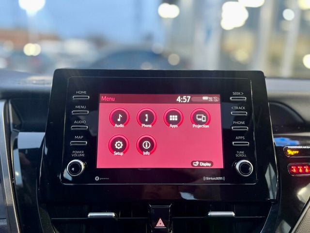 2021 Toyota Camry SE - 22979467 - 19