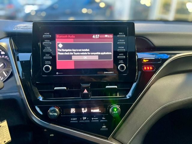 2021 Toyota Camry SE - 22979467 - 21