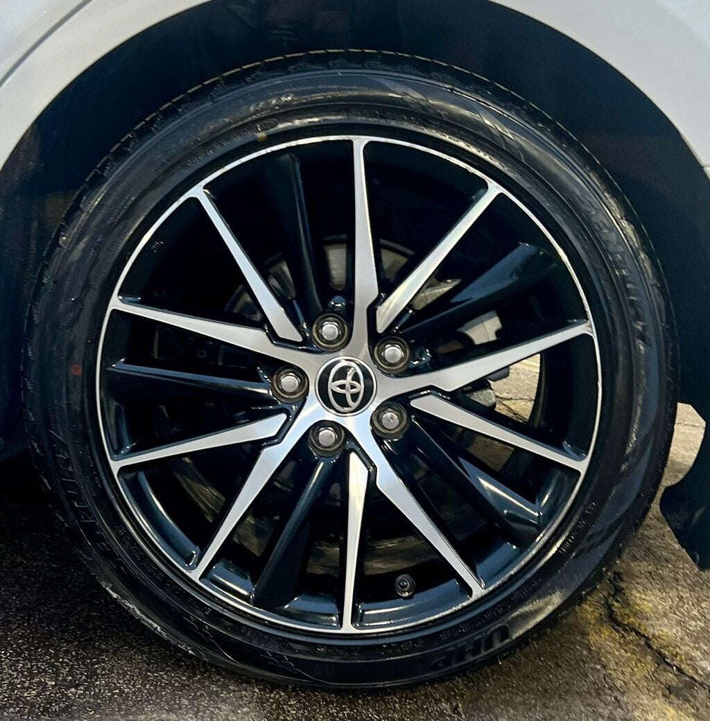 2021 Toyota Camry SE - 22979467 - 24