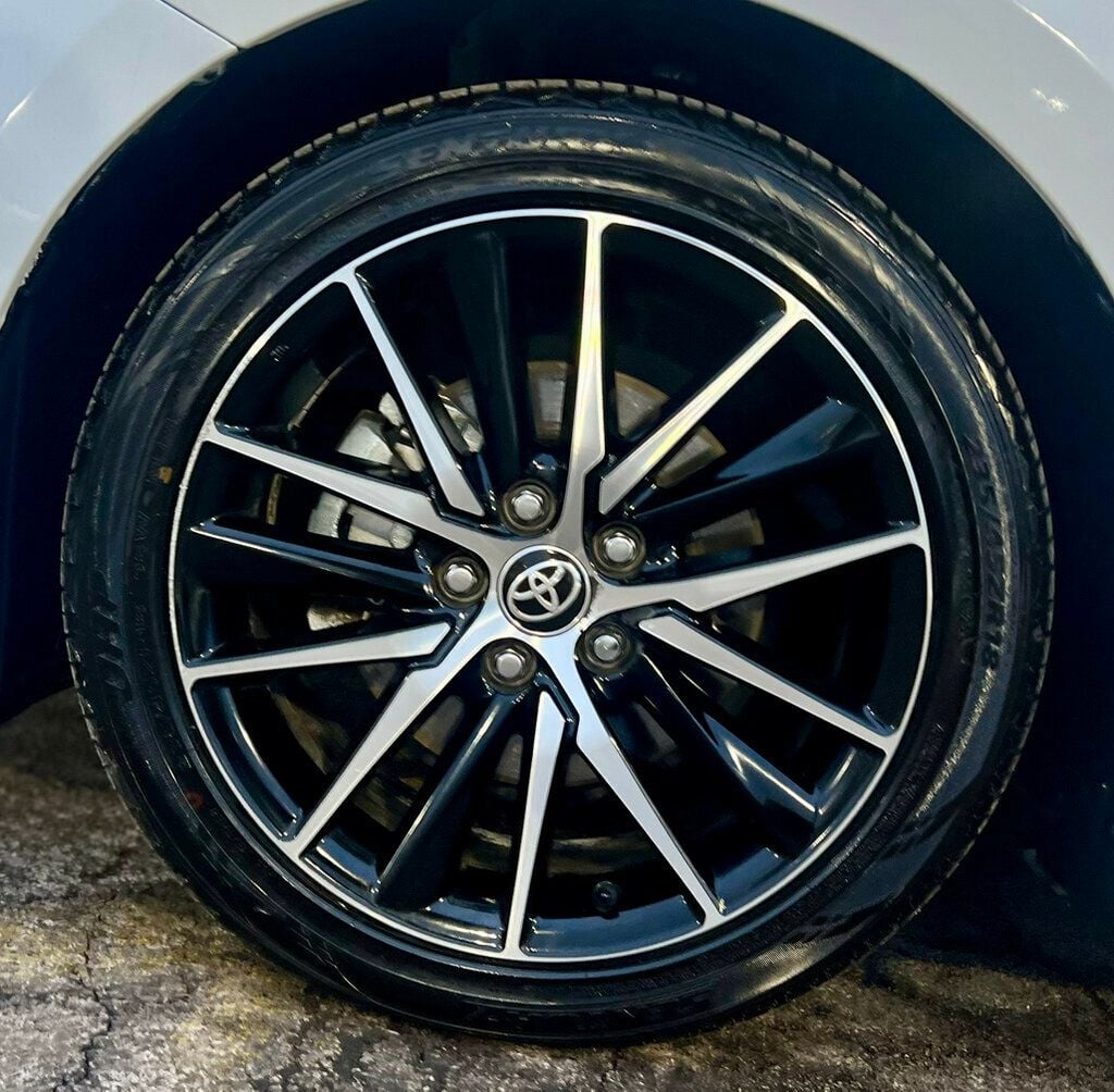 2021 Toyota Camry SE - 22979467 - 25