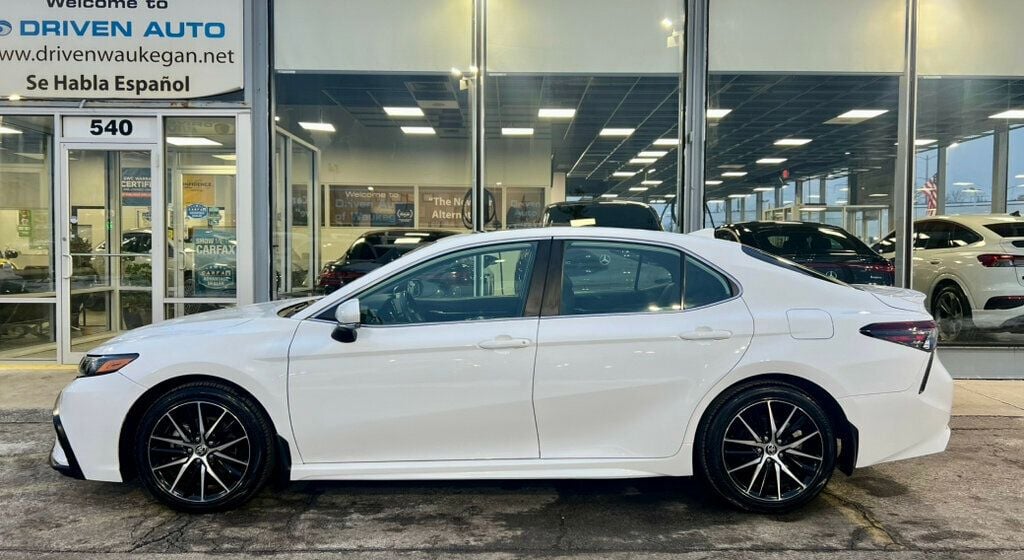 2021 Toyota Camry SE - 22979467 - 26