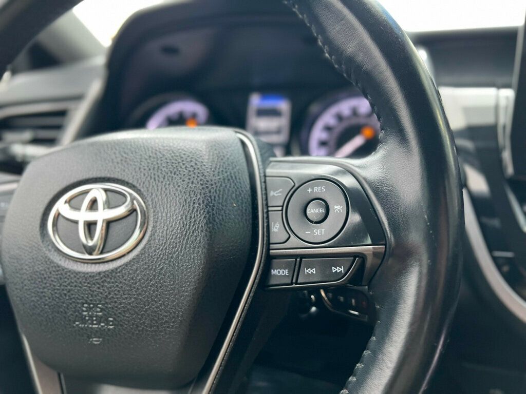 2021 Toyota Camry SE - 22985403 - 17