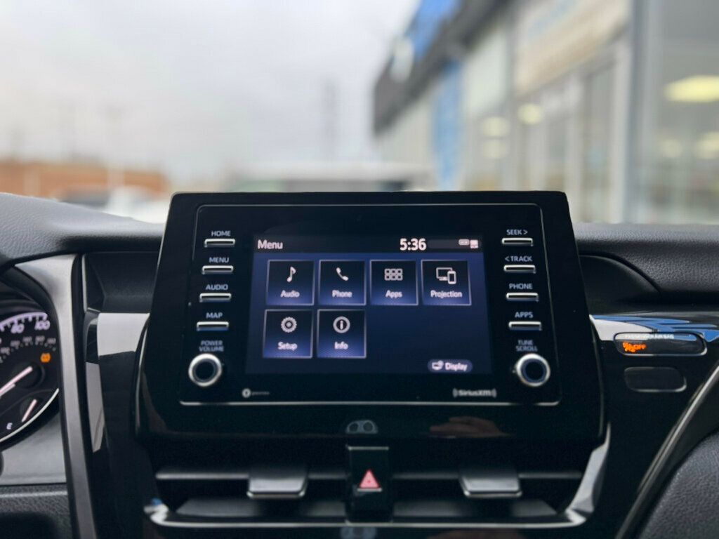 2021 Toyota Camry SE - 22985403 - 20