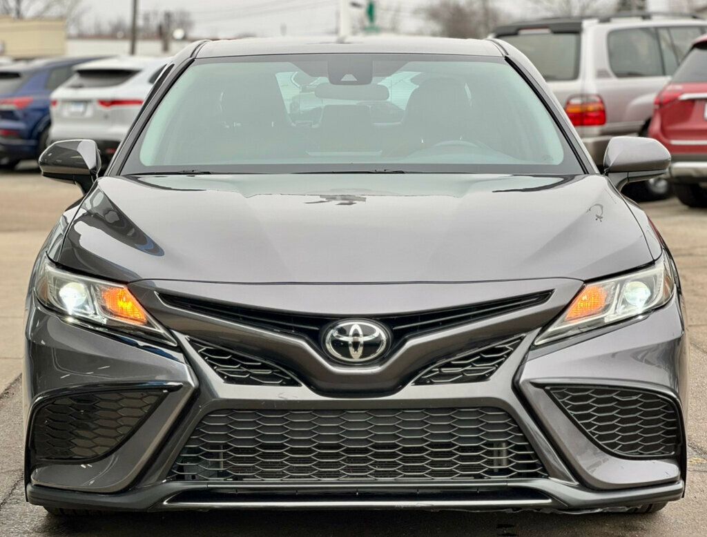 2021 Toyota Camry SE - 22985403 - 33