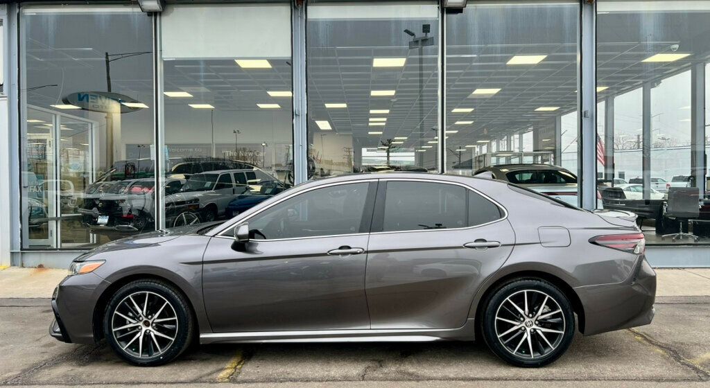 2021 Toyota Camry SE - 22985403 - 34