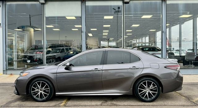 2021 Toyota Camry SE - 22985403 - 34