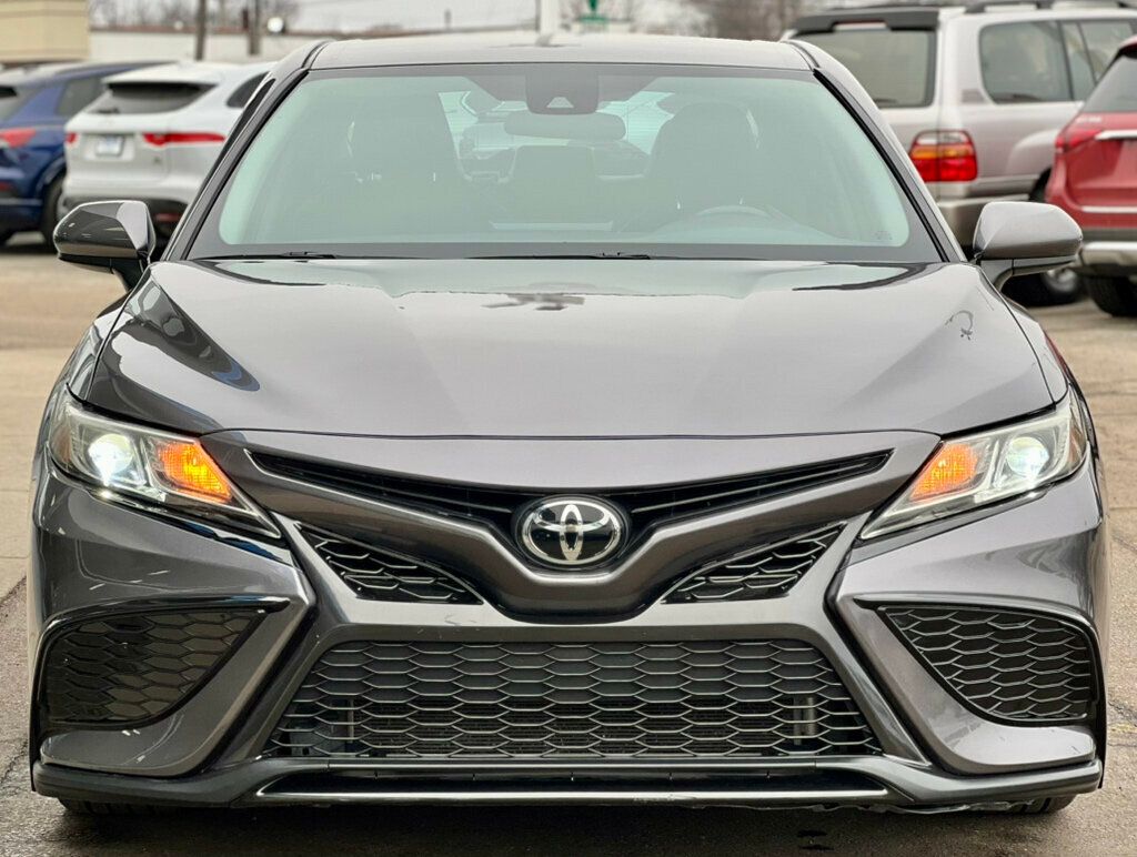 2021 Toyota Camry SE - 22985403 - 5