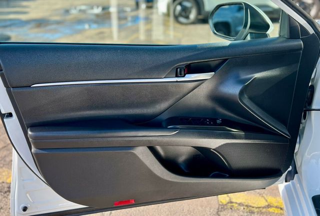 2021 Toyota Camry SE - 22988973 - 11