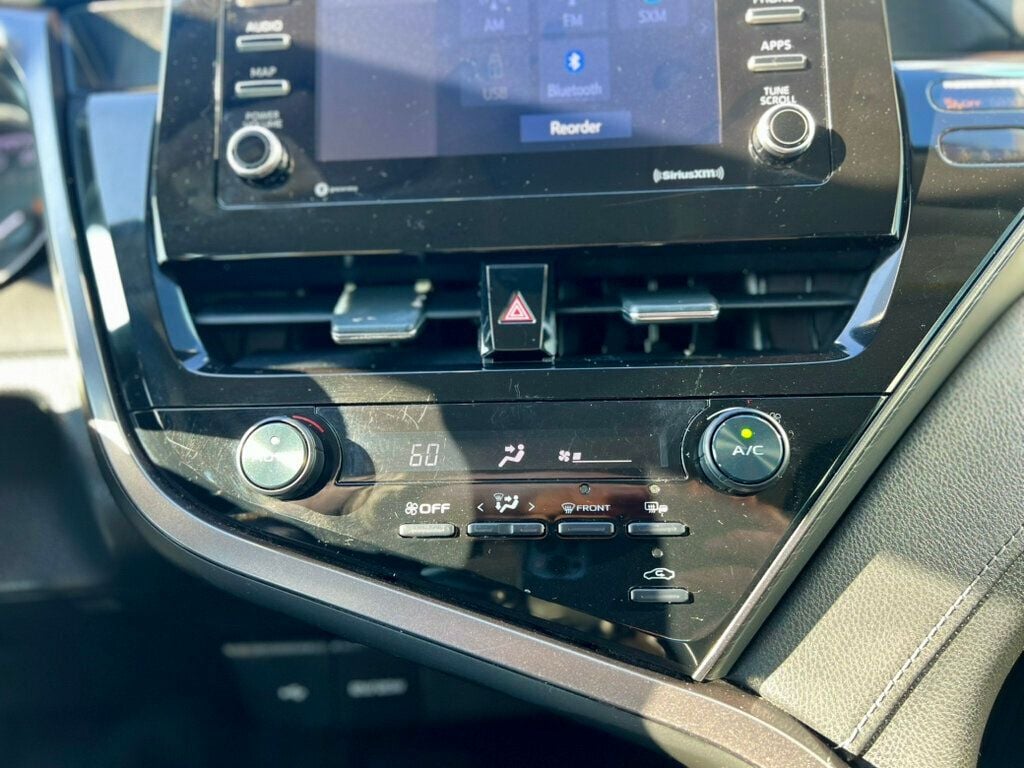 2021 Toyota Camry SE - 22988973 - 25