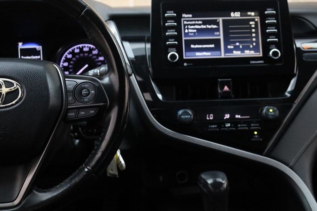 2021 Toyota Camry SE - 23087907 - 31