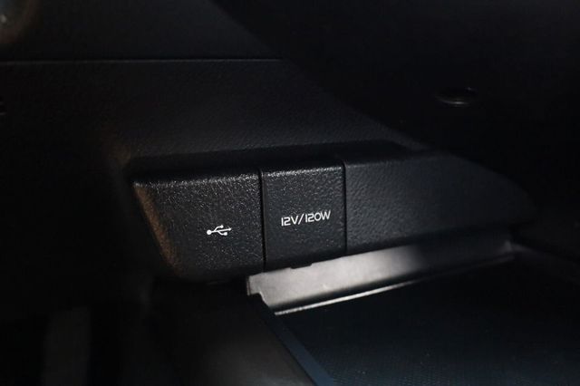 2021 Toyota Camry SE - 23087907 - 32
