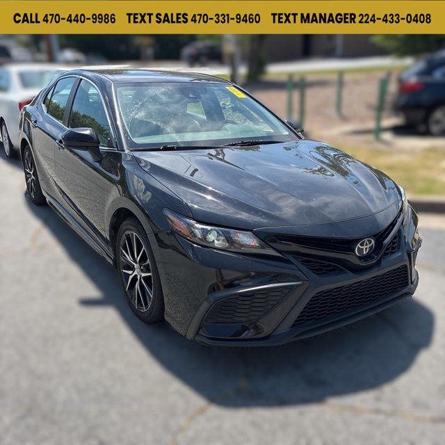 2021 Toyota Camry SE - 23033004 - 0
