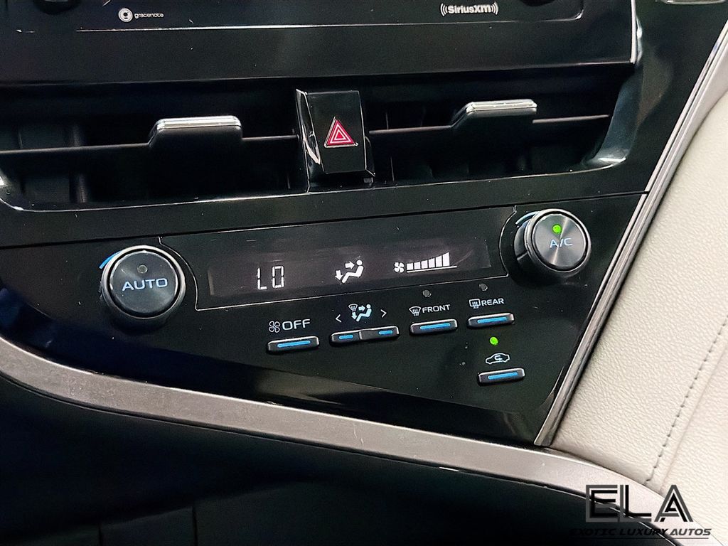 2021 Toyota Camry SE - 23033004 - 16