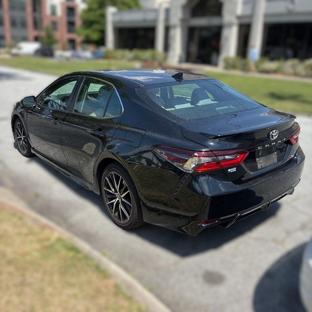 2021 Toyota Camry SE - 23033004 - 1