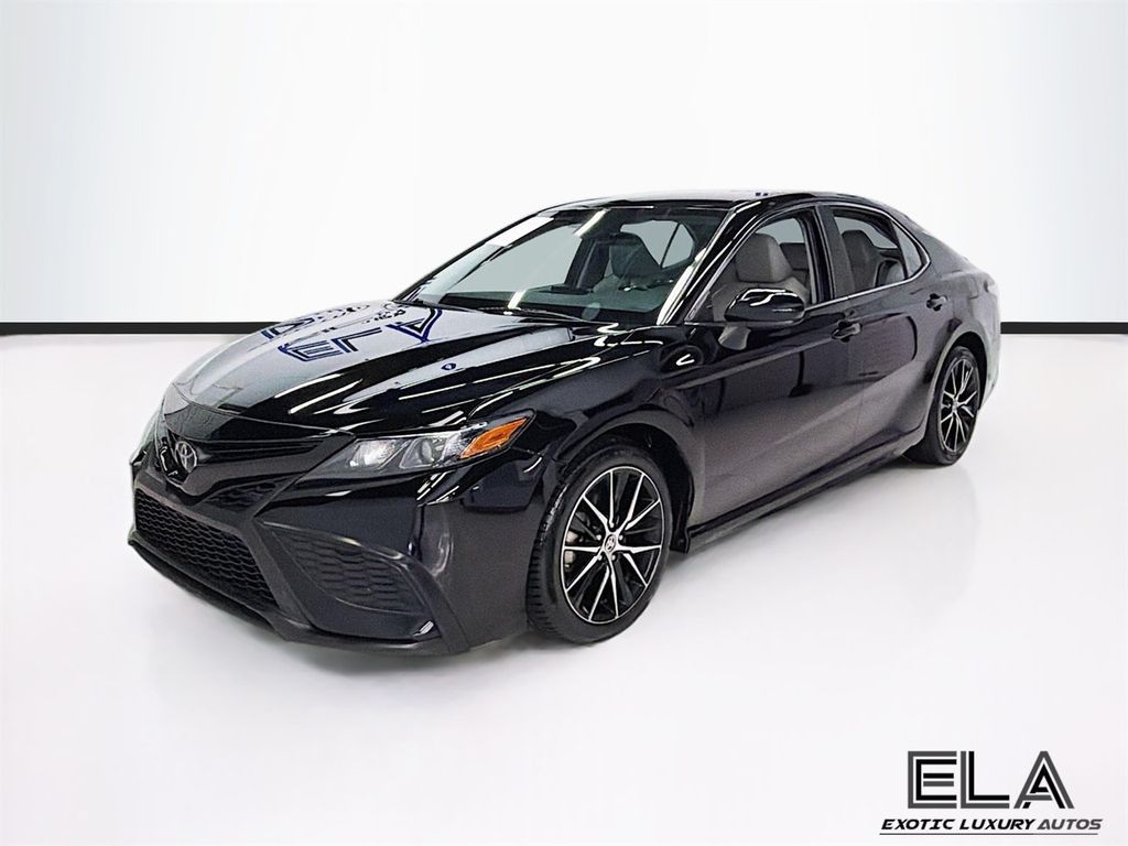 2021 Toyota Camry SE - 23033004 - 3
