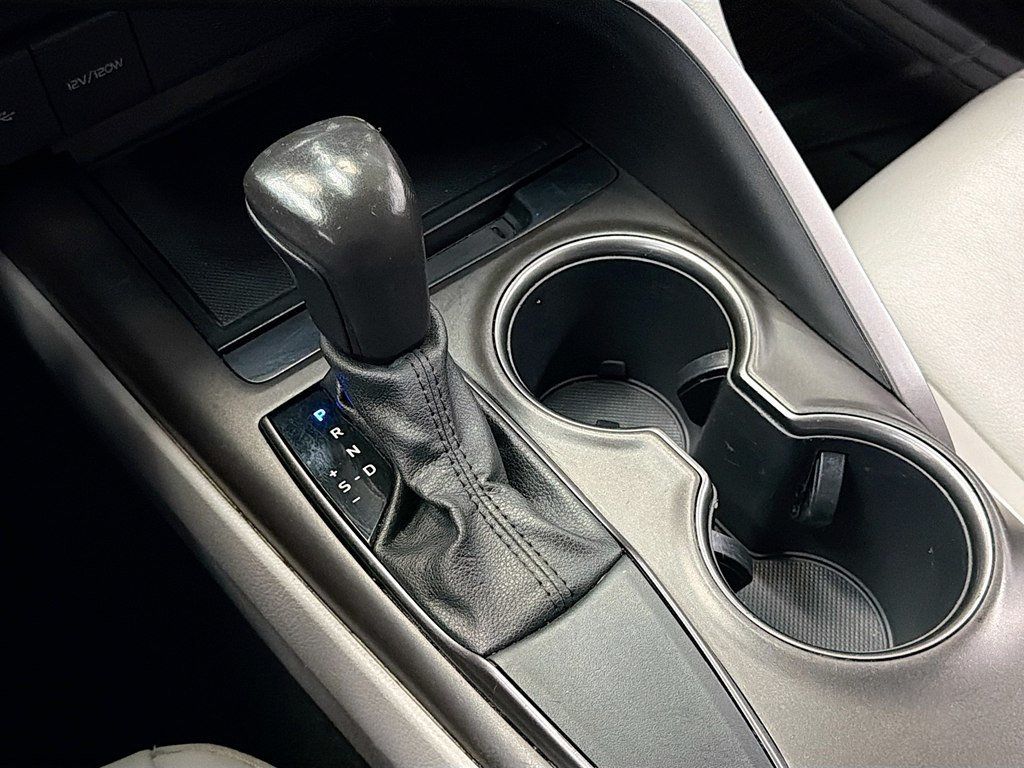 2021 Toyota Camry SE - 23071715 - 16