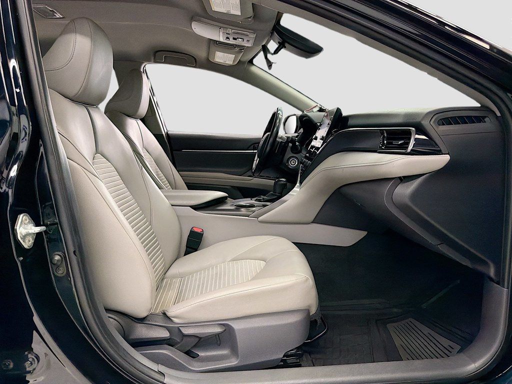 2021 Toyota Camry SE - 23071715 - 29