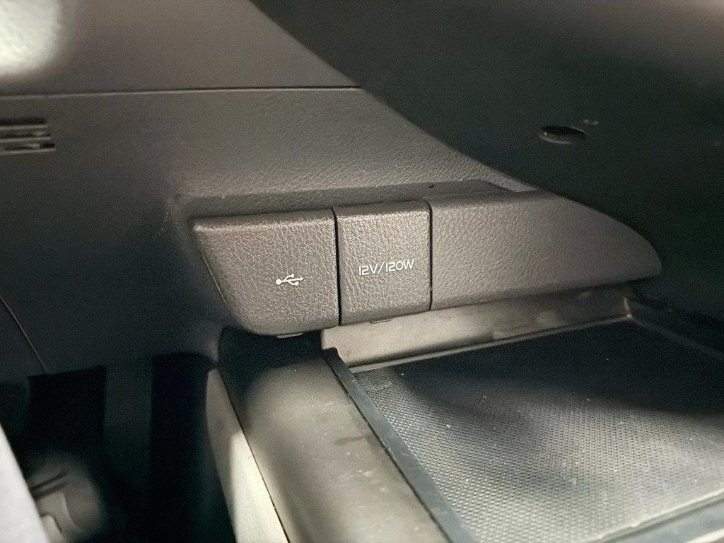 2021 Toyota Camry SE - 23071715 - 34