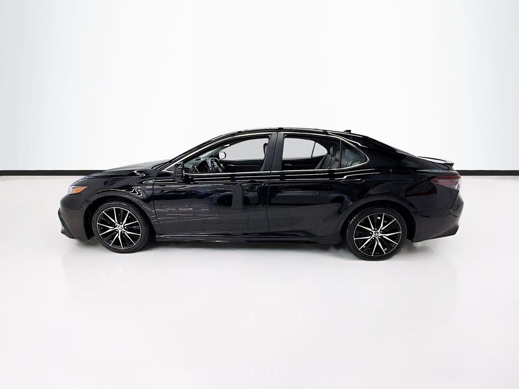 2021 Toyota Camry SE - 23071715 - 3