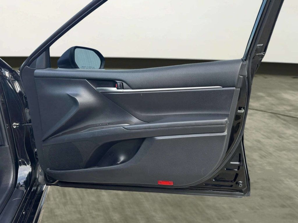 2021 Toyota Camry SE 4dr Sedan - 23043552 - 14