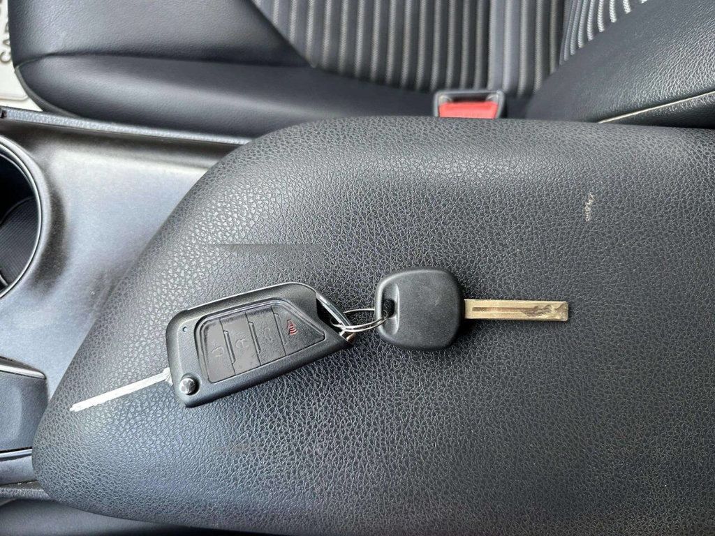 2021 Toyota Camry SE 4dr Sedan - 23043552 - 21