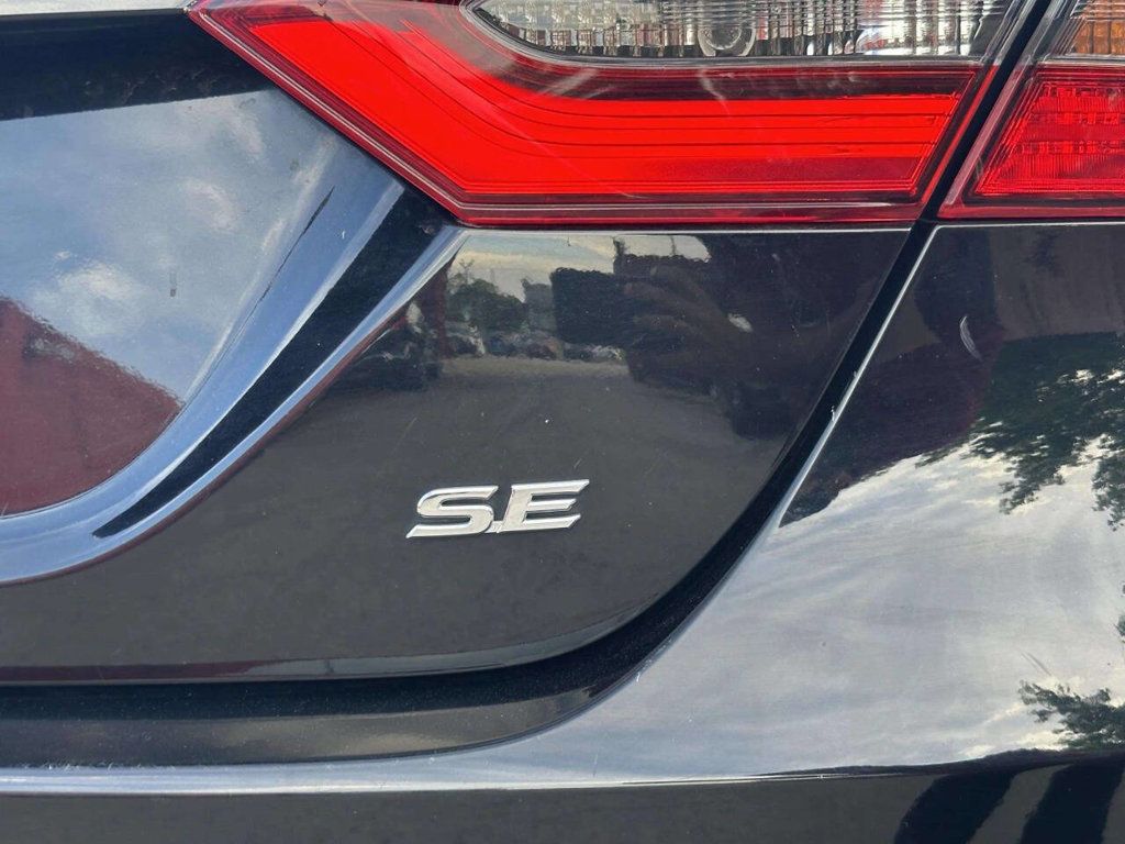 2021 Toyota Camry SE 4dr Sedan - 23043552 - 29