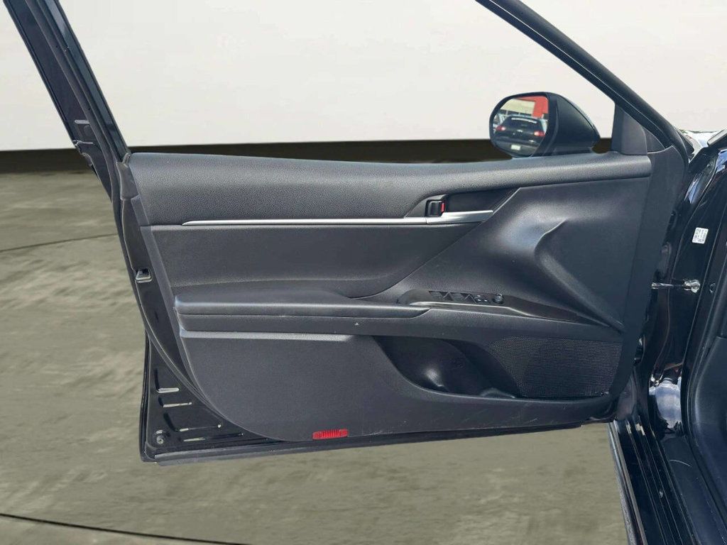 2021 Toyota Camry SE 4dr Sedan - 23043552 - 8