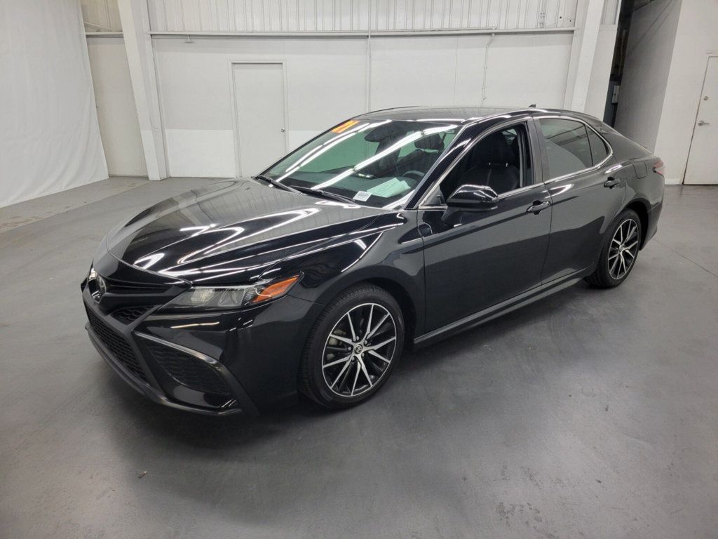 2021 Toyota Camry SE Automatic - 22417548 - 0