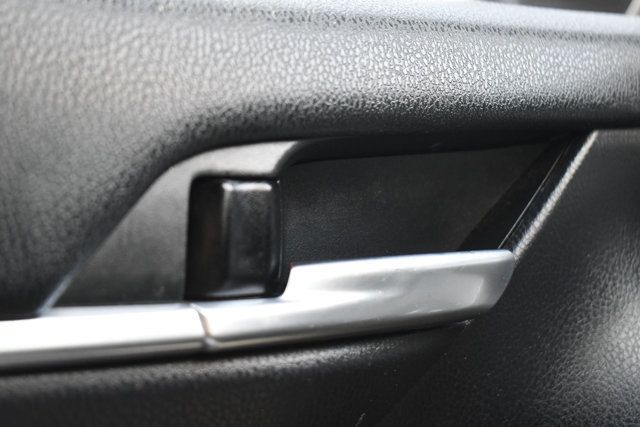 2021 Toyota Camry SE Automatic - 22992823 - 17