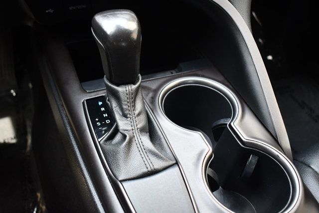 2021 Toyota Camry SE Automatic - 22992823 - 24