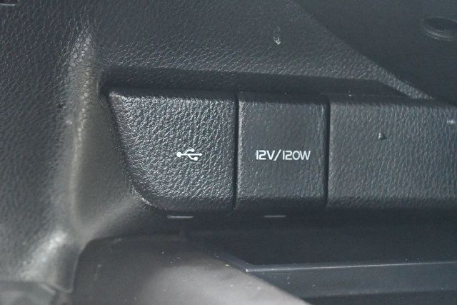 2021 Toyota Camry SE Automatic - 22992823 - 34